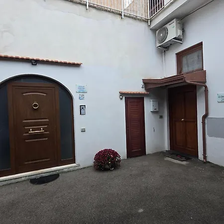 La Casa Di Teo Sorrento Coast Apartment *